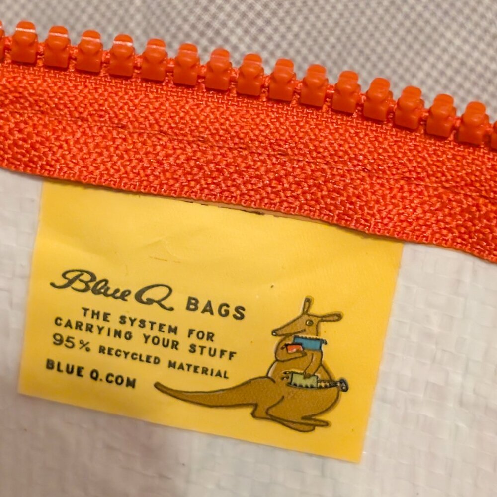 HEB Tote and Zip Tiger Bag, New - Picture 7 of 12